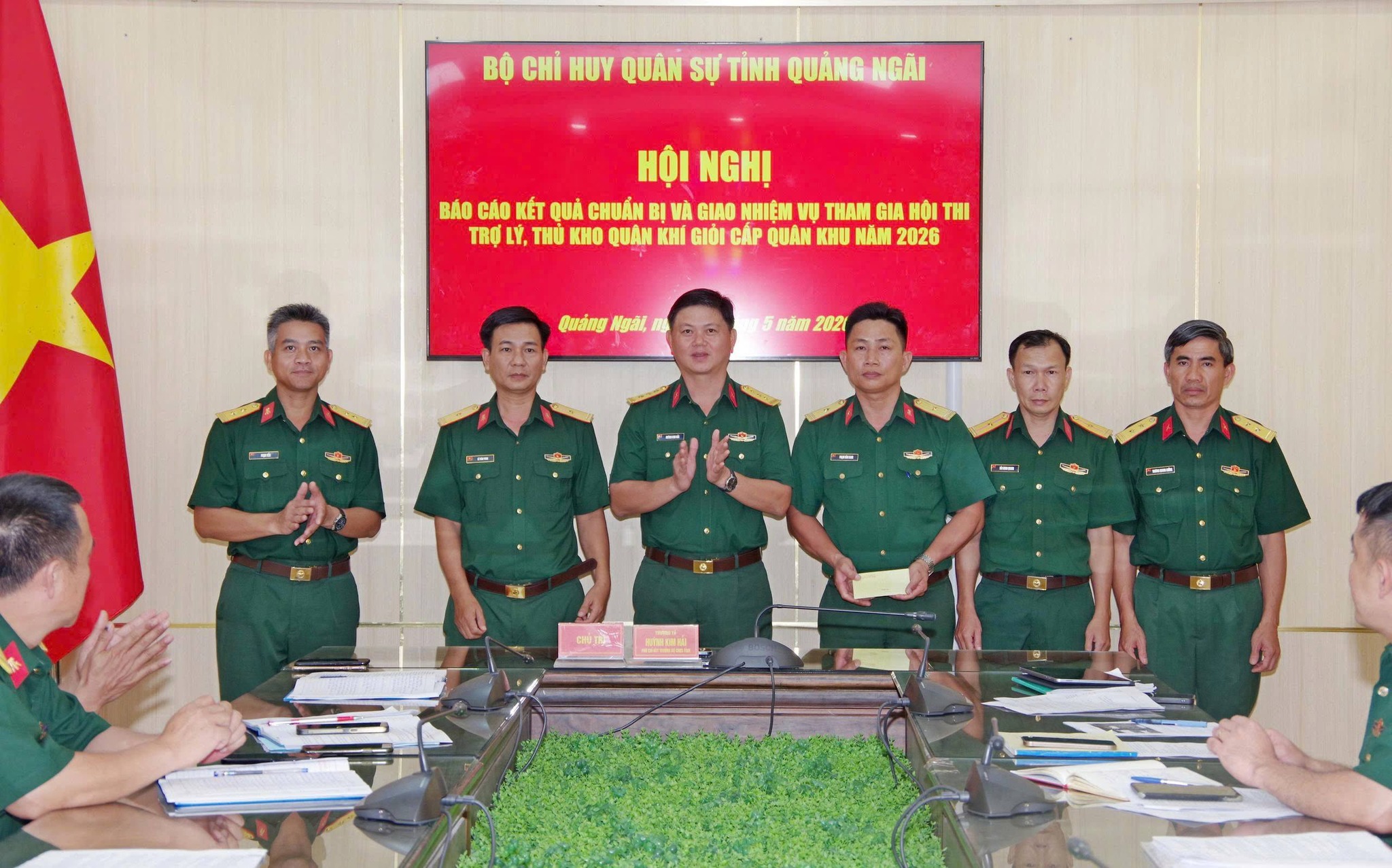 BỘ CHQS TỈNH QUẢNG NGÃI TỔ CHỨC HỘI NGHỊ BÁO CÁO KẾT QUẢ CHUẨN BỊ VÀ GIAO NHIỆM VỤ THAM GIA HỘI THI TRỢ LÝ, THỦ KHO QUÂN KHÍ GIỎI CẤP QUÂN KHU