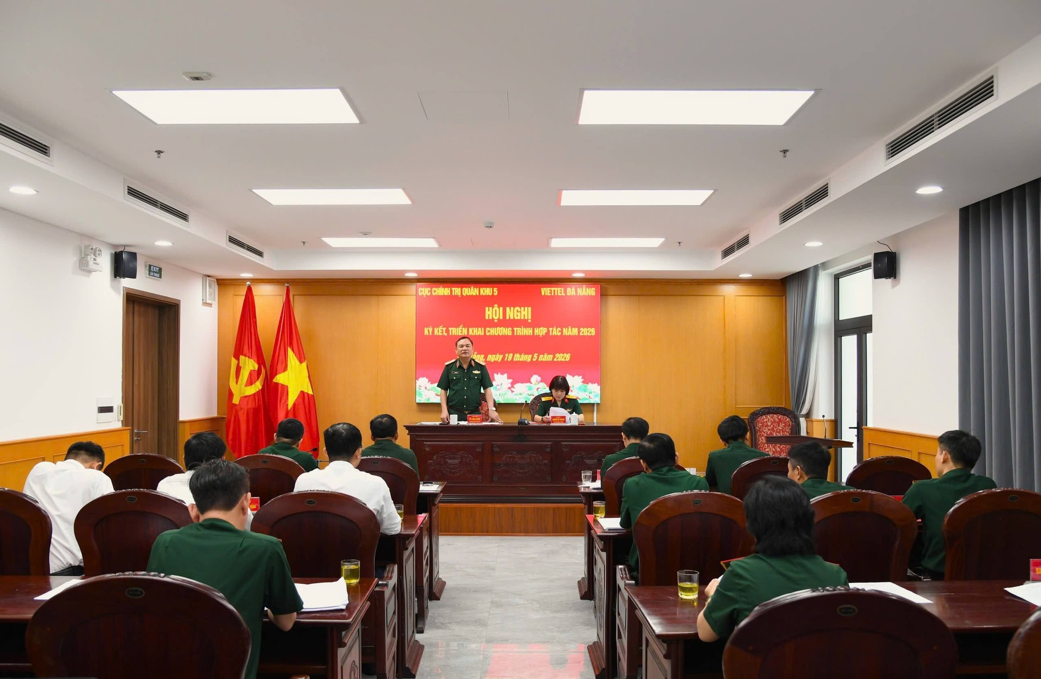 CỤC CHÍNH TRỊ QUÂN KHU VÀ VIETTEL ĐÀ NẴNG KÝ KẾT CHƯƠNG TRÌNH HỢP TÁC NĂM 2026